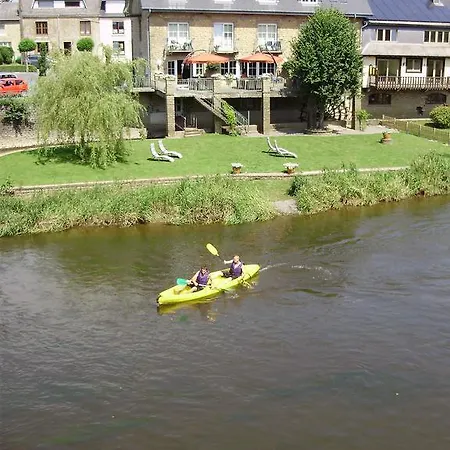 Le Vieux Moulin De Martue Panzió 4*